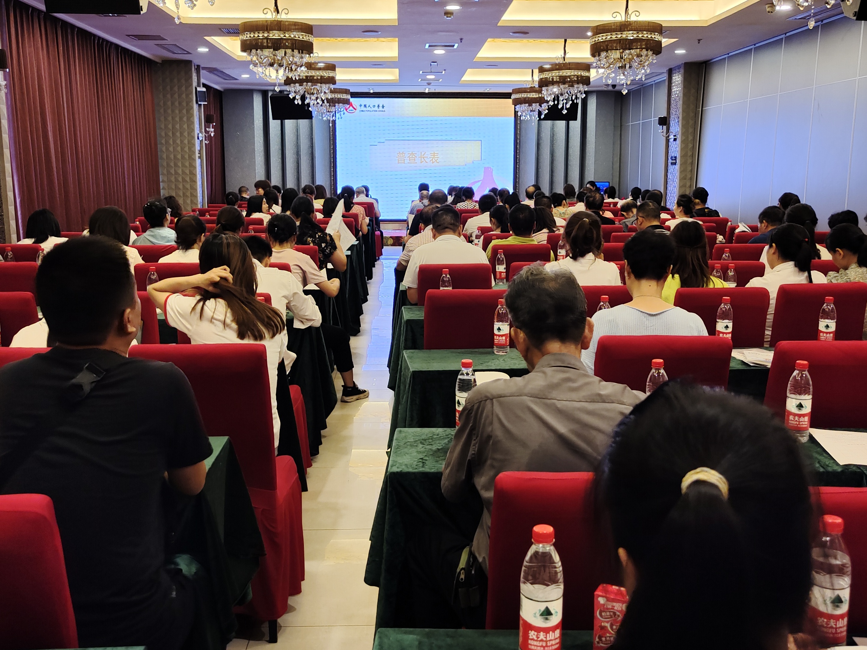 湖南華輝會(huì)計(jì)師事務(wù)所有限責(zé)任公司,湖南正德能達(dá)資產(chǎn)評(píng)估有限公司,財(cái)務(wù)審計(jì),工程造價(jià),記帳報(bào)稅,資產(chǎn)評(píng)估,湖南財(cái)務(wù)管理哪家好 湖南華輝會(huì)計(jì)師事務(wù)所有限責(zé)任公司,湖南正德能達(dá)資產(chǎn)評(píng)估有限公司,財(cái)務(wù)審計(jì),工程造價(jià),記帳報(bào)稅,資產(chǎn)評(píng)估,湖南財(cái)務(wù)管理哪家好